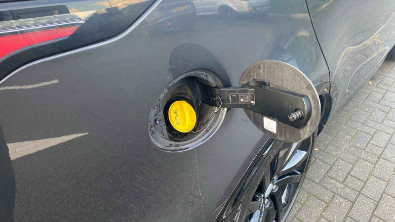 Land Rover Discovery Diesel 3.0 D300 R-Dynamic SE Commercial Auto